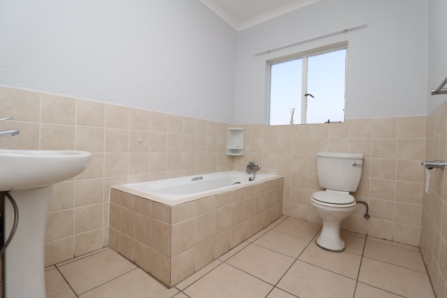 To Let 3 Bedroom Property for Rent in Willowbrook Gauteng