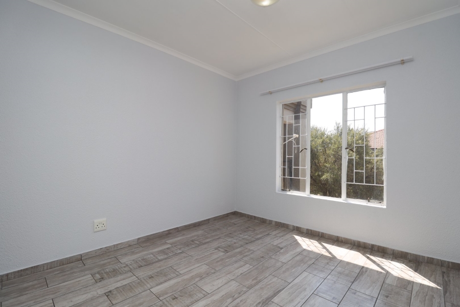 To Let 3 Bedroom Property for Rent in Willowbrook Gauteng