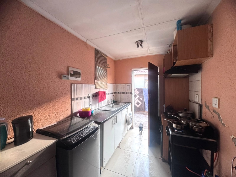 4 Bedroom Property for Sale in Windmill Park Gauteng