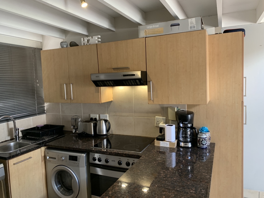 To Let 2 Bedroom Property for Rent in Sunninghill Gauteng