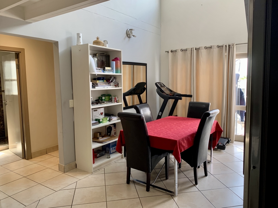 To Let 2 Bedroom Property for Rent in Sunninghill Gauteng