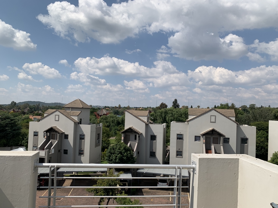 To Let 2 Bedroom Property for Rent in Sunninghill Gauteng