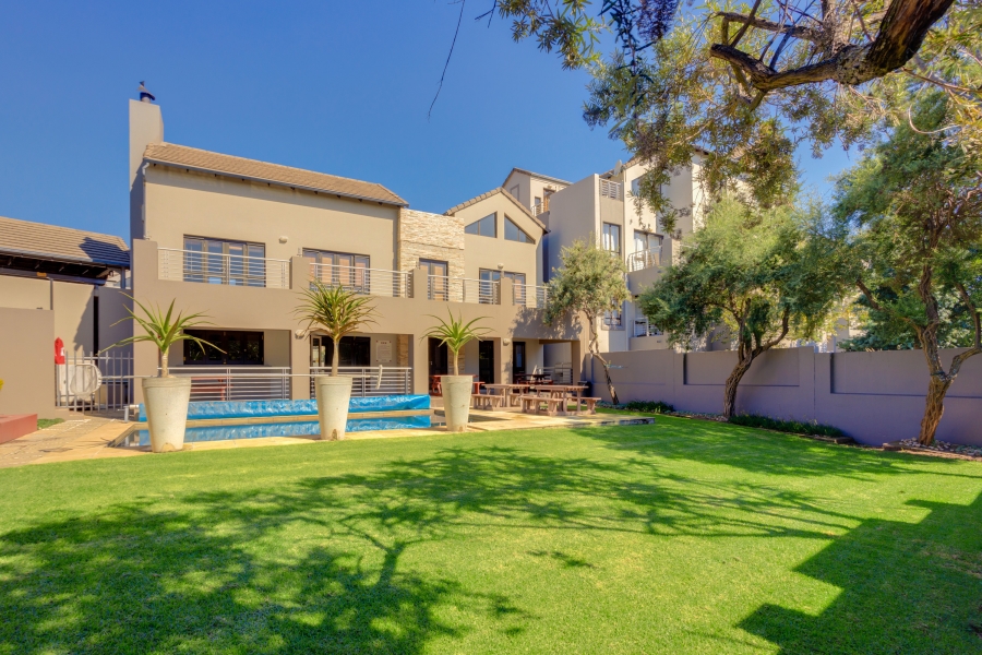 To Let 2 Bedroom Property for Rent in Sunninghill Gauteng