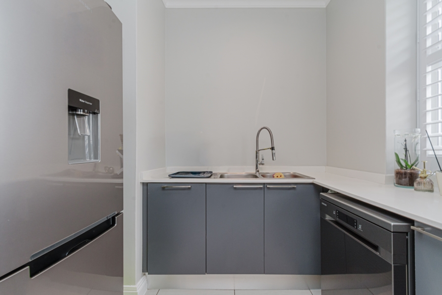 2 Bedroom Property for Sale in Bryanston Gauteng