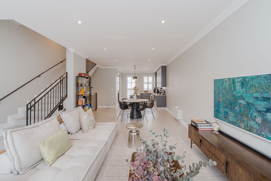 2 Bedroom Property for Sale in Bryanston Gauteng