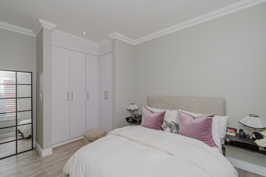 2 Bedroom Property for Sale in Bryanston Gauteng