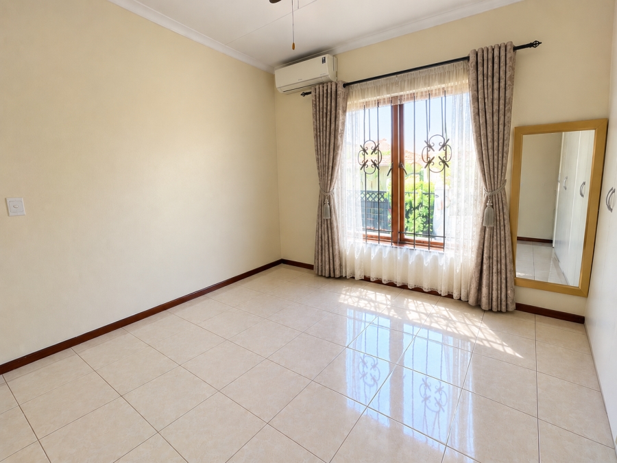 To Let 2 Bedroom Property for Rent in Paulshof Gauteng