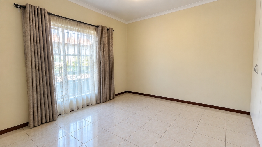 To Let 2 Bedroom Property for Rent in Paulshof Gauteng