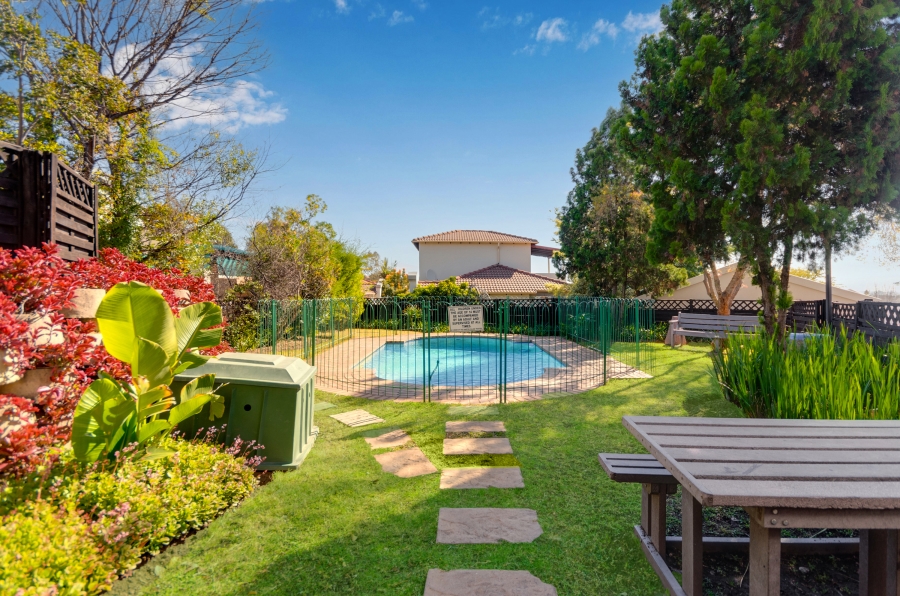 To Let 2 Bedroom Property for Rent in Paulshof Gauteng