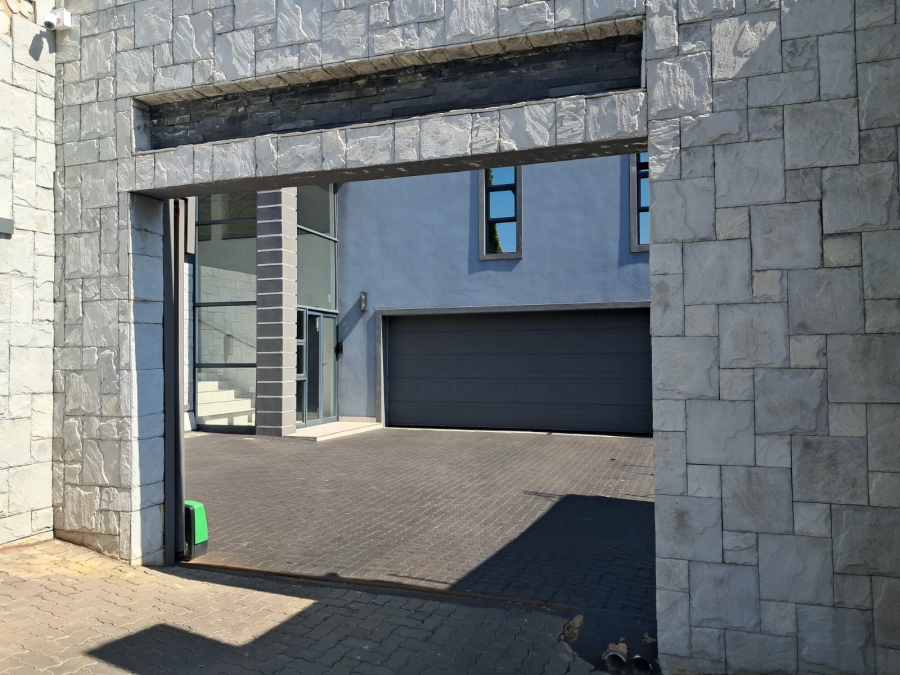 4 Bedroom Property for Sale in Linksfield Gauteng