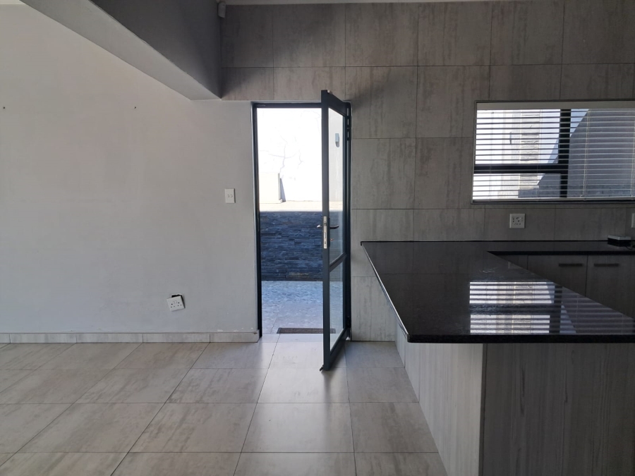 4 Bedroom Property for Sale in Linksfield Gauteng