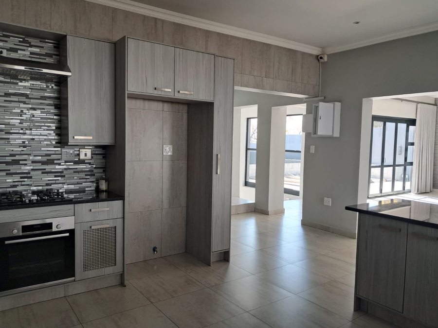4 Bedroom Property for Sale in Linksfield Gauteng