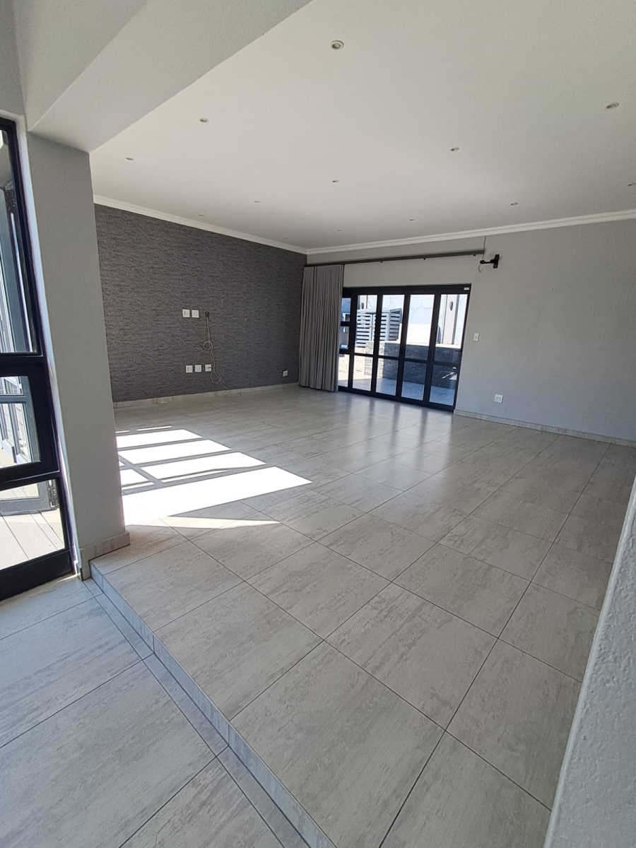 4 Bedroom Property for Sale in Linksfield Gauteng