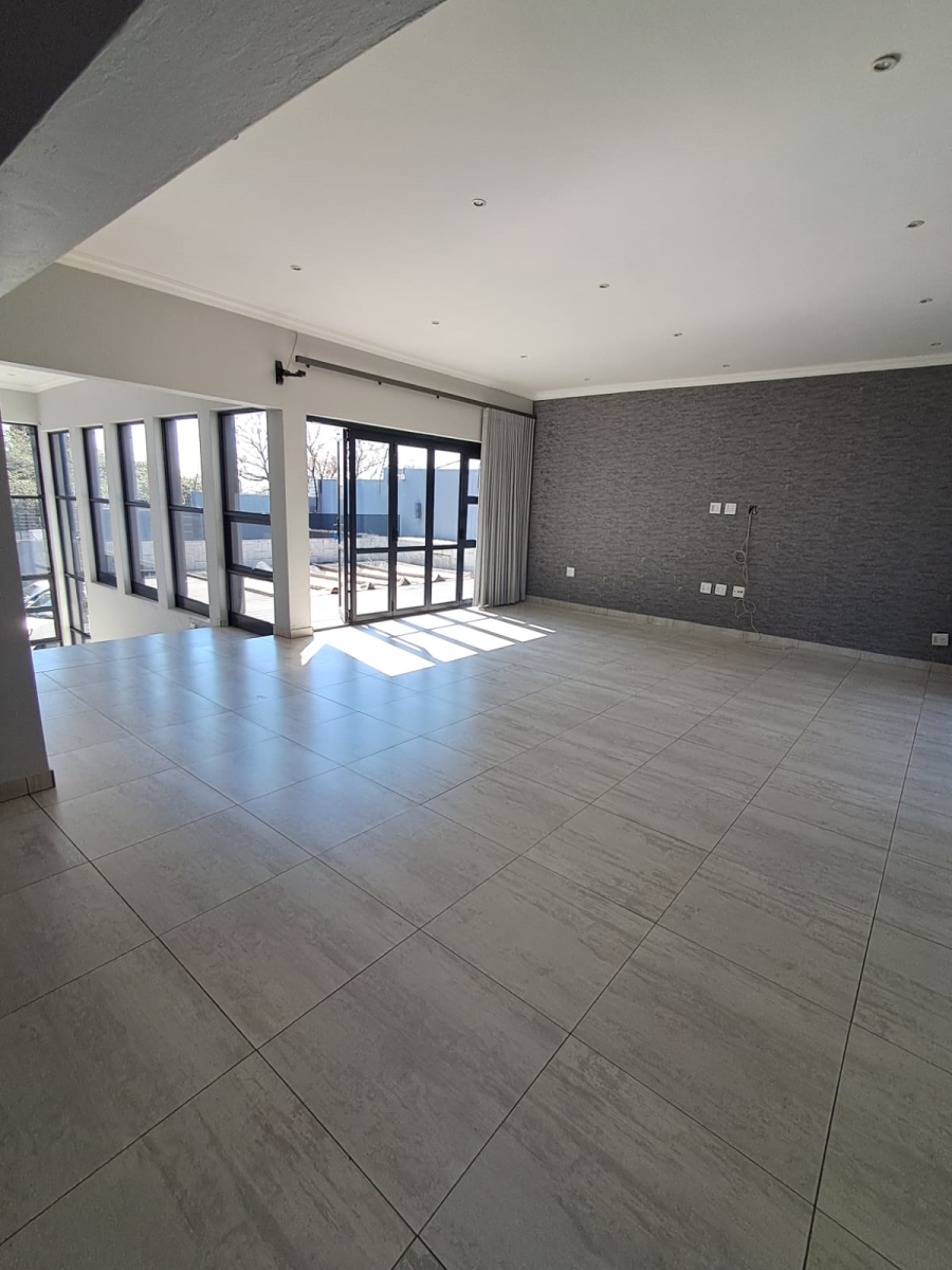 4 Bedroom Property for Sale in Linksfield Gauteng