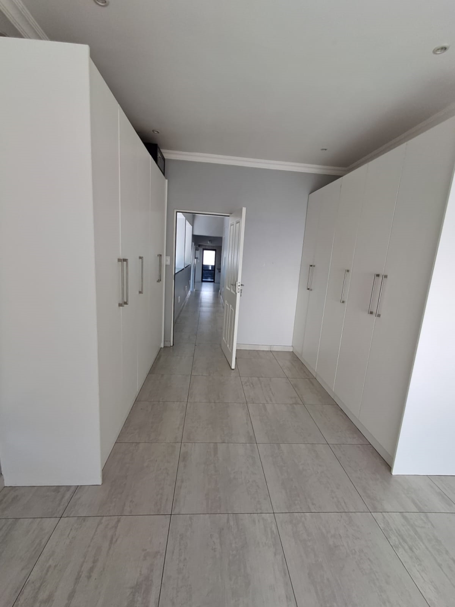 4 Bedroom Property for Sale in Linksfield Gauteng