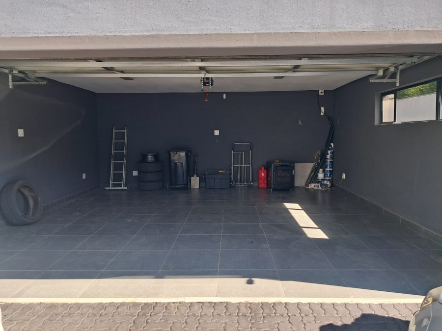 4 Bedroom Property for Sale in Linksfield Gauteng