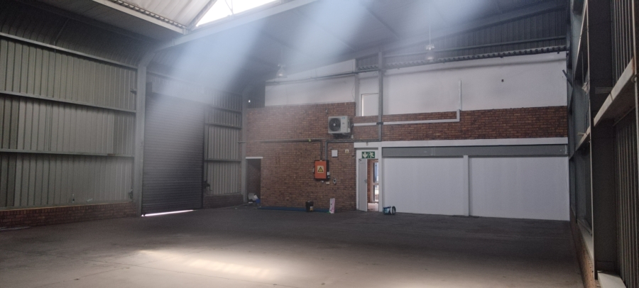 To Let Commercial Property for Rent in Benrose Gauteng