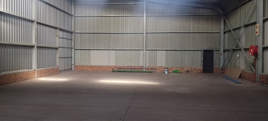 To Let Commercial Property for Rent in Benrose Gauteng