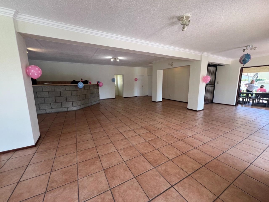 2 Bedroom Property for Sale in Benmore Gardens Gauteng