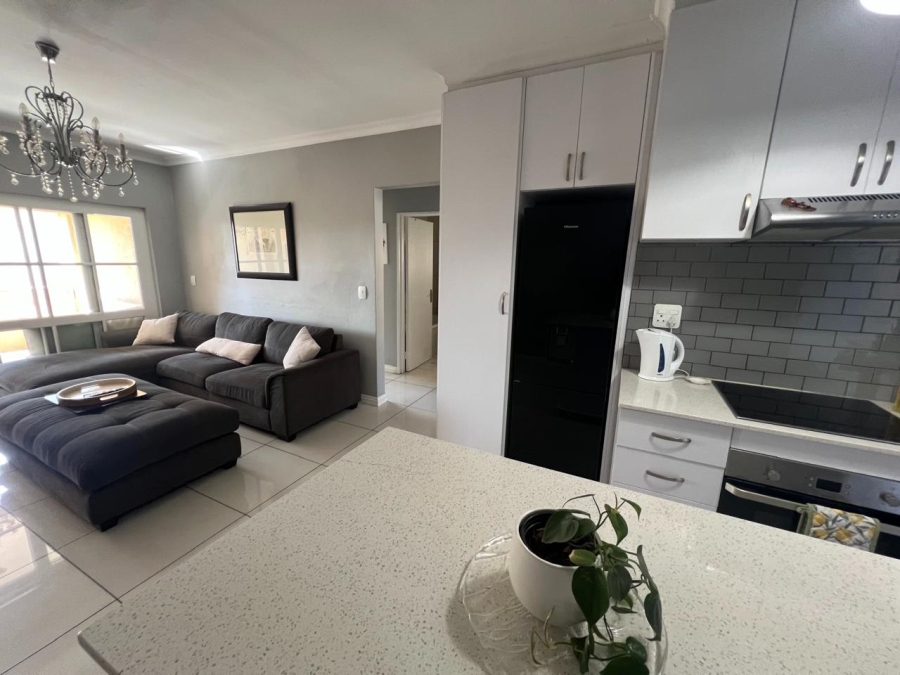 2 Bedroom Property for Sale in Benmore Gardens Gauteng