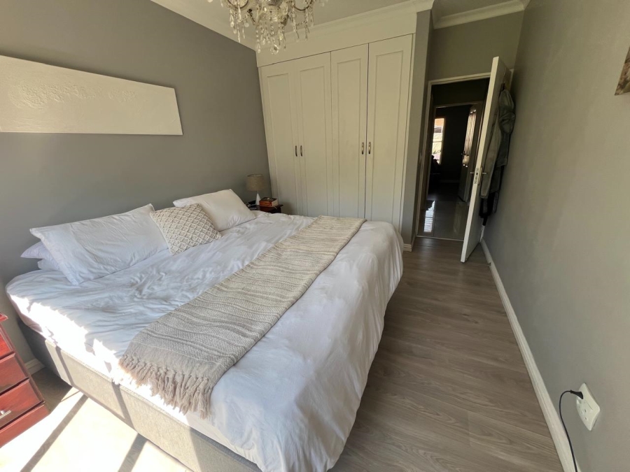 2 Bedroom Property for Sale in Benmore Gardens Gauteng