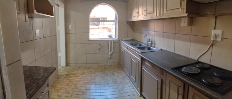 3 Bedroom Property for Sale in Goedeburg Gauteng
