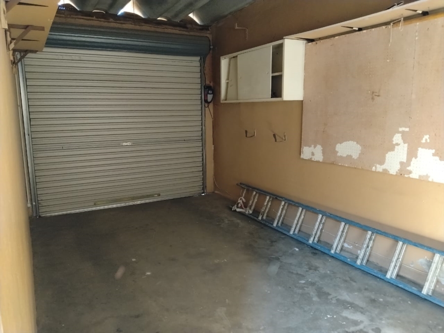 3 Bedroom Property for Sale in Goedeburg Gauteng