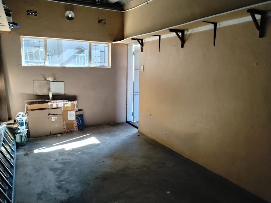 3 Bedroom Property for Sale in Goedeburg Gauteng