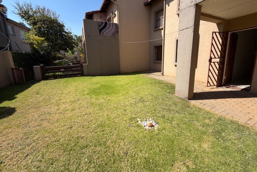 To Let 2 Bedroom Property for Rent in Lakefield Gauteng