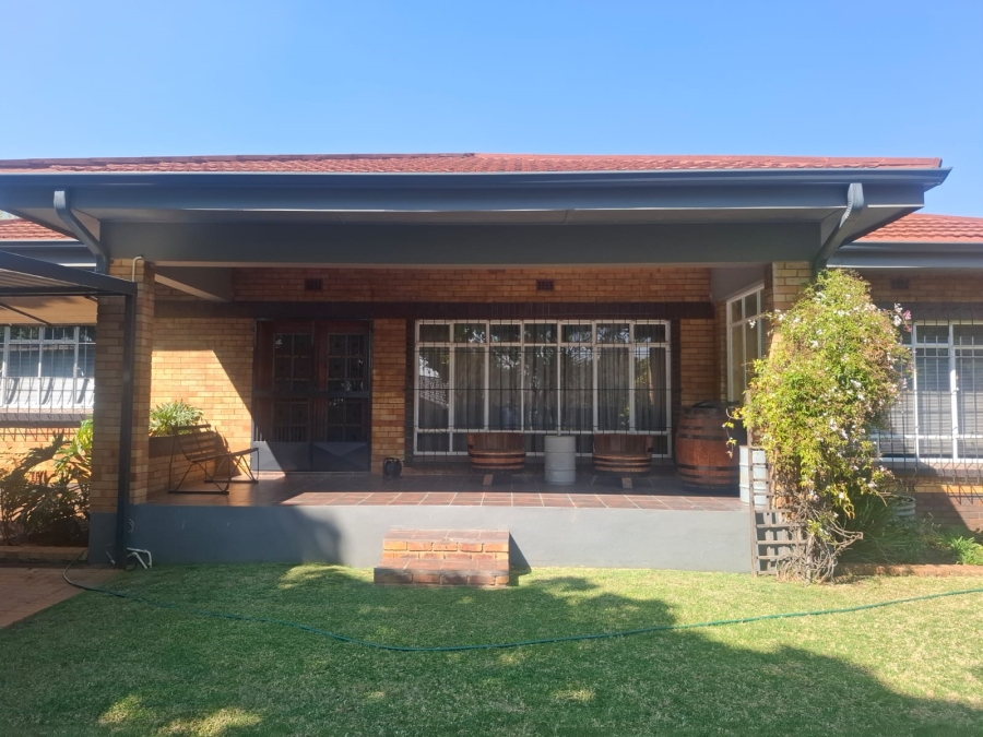 4 Bedroom Property for Sale in Cinderella Gauteng
