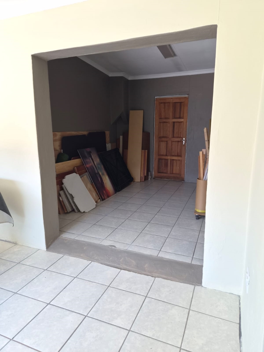 4 Bedroom Property for Sale in Cinderella Gauteng