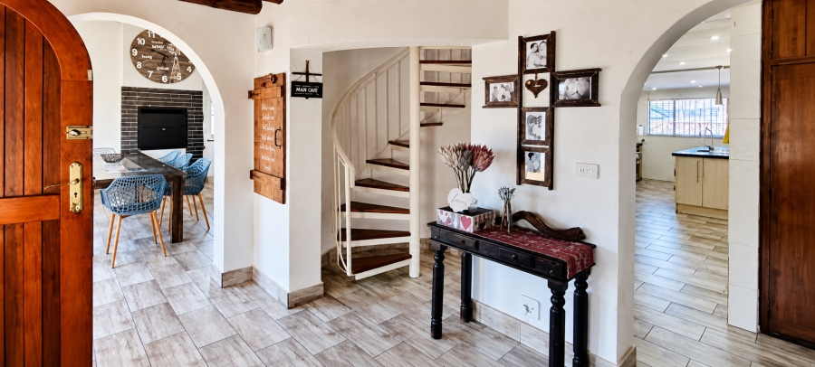 4 Bedroom Property for Sale in Van Riebeeck Park Gauteng