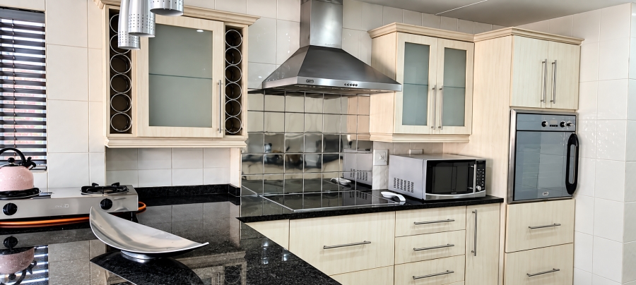 4 Bedroom Property for Sale in Van Riebeeck Park Gauteng