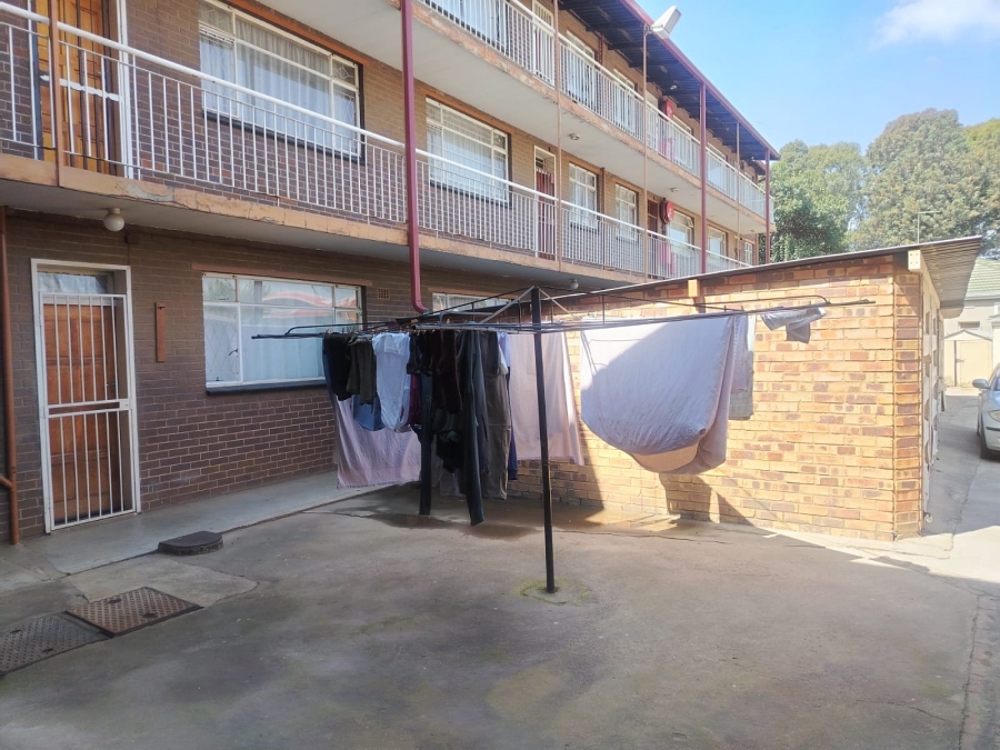 2 Bedroom Property for Sale in Germiston Central Gauteng