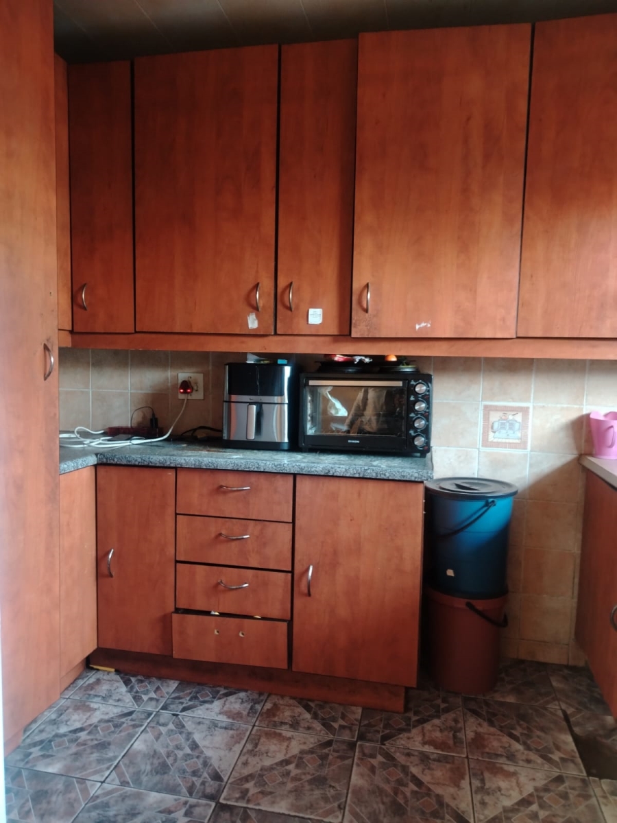 2 Bedroom Property for Sale in Germiston Central Gauteng