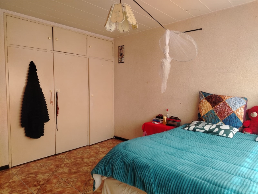 2 Bedroom Property for Sale in Germiston Central Gauteng