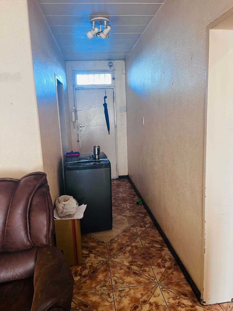 2 Bedroom Property for Sale in Germiston Central Gauteng