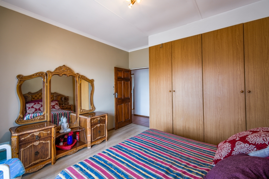 6 Bedroom Property for Sale in Erasmuskloof Gauteng
