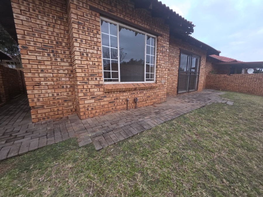 2 Bedroom Property for Sale in Amandasig Gauteng