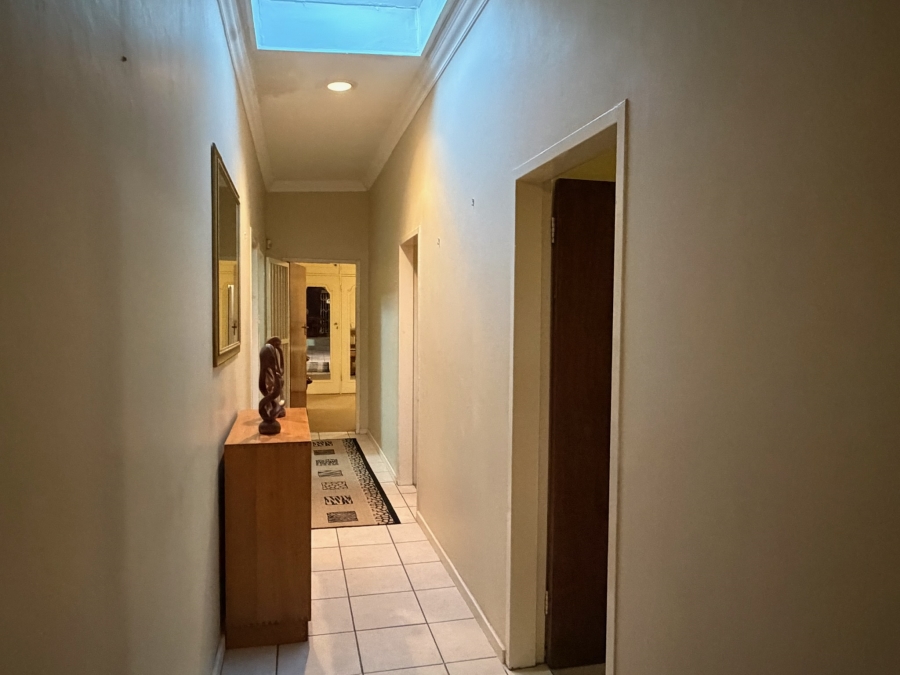 To Let 4 Bedroom Property for Rent in Sinoville Gauteng