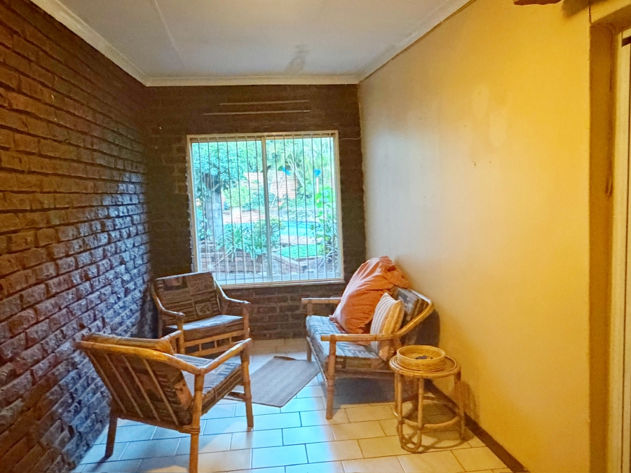 To Let 4 Bedroom Property for Rent in Sinoville Gauteng