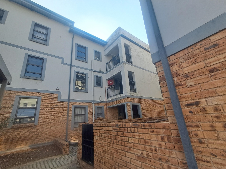 2 Bedroom Property for Sale in Rynfield A H Gauteng