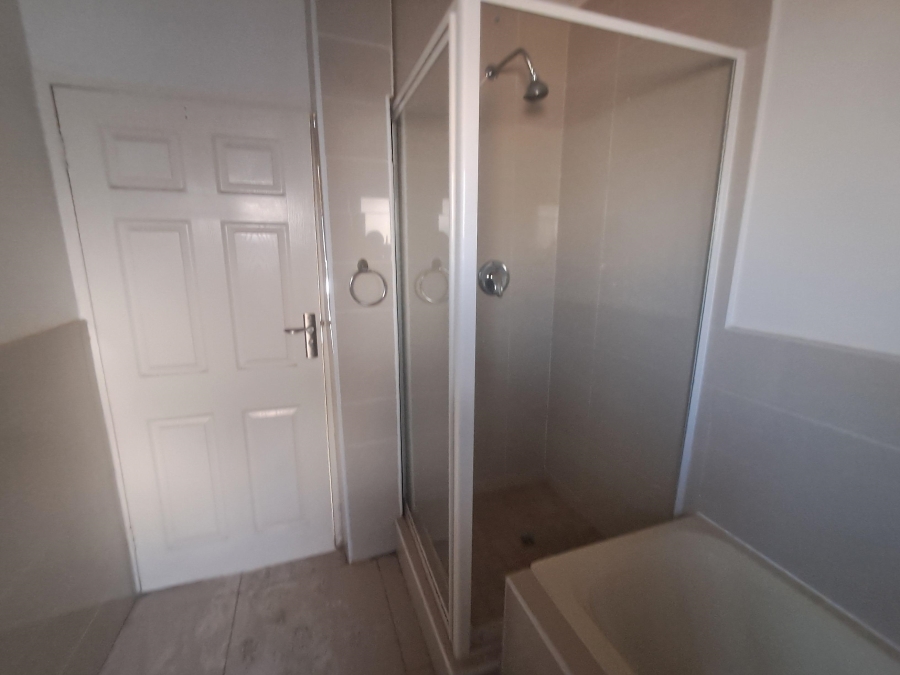 2 Bedroom Property for Sale in Rynfield A H Gauteng