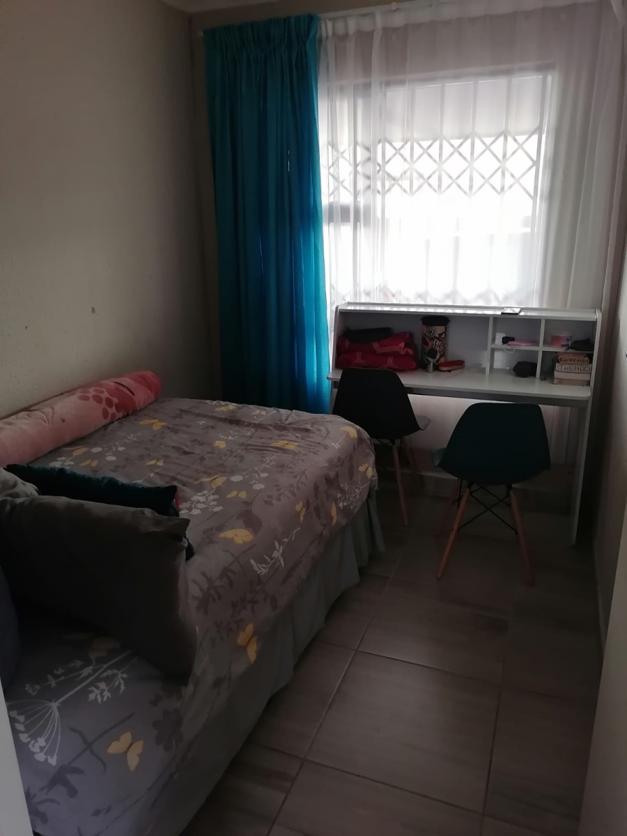 3 Bedroom Property for Sale in Protea Glen Gauteng