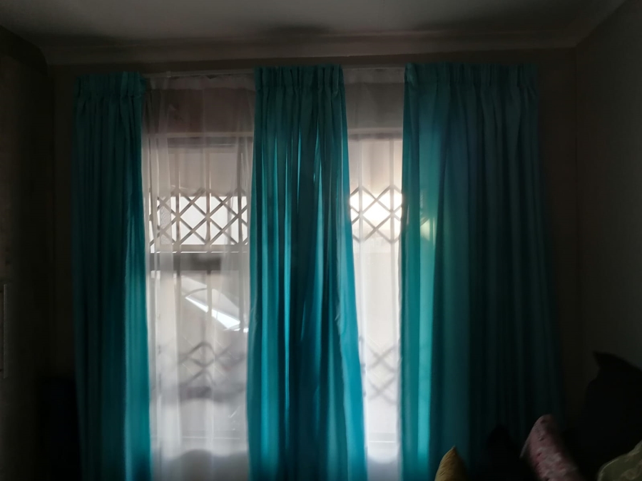 3 Bedroom Property for Sale in Protea Glen Gauteng