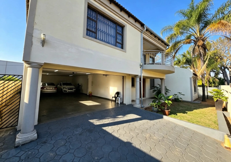 5 Bedroom Property for Sale in Ninapark Gauteng