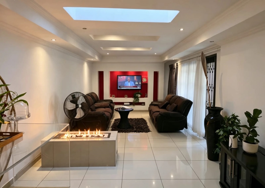5 Bedroom Property for Sale in Ninapark Gauteng