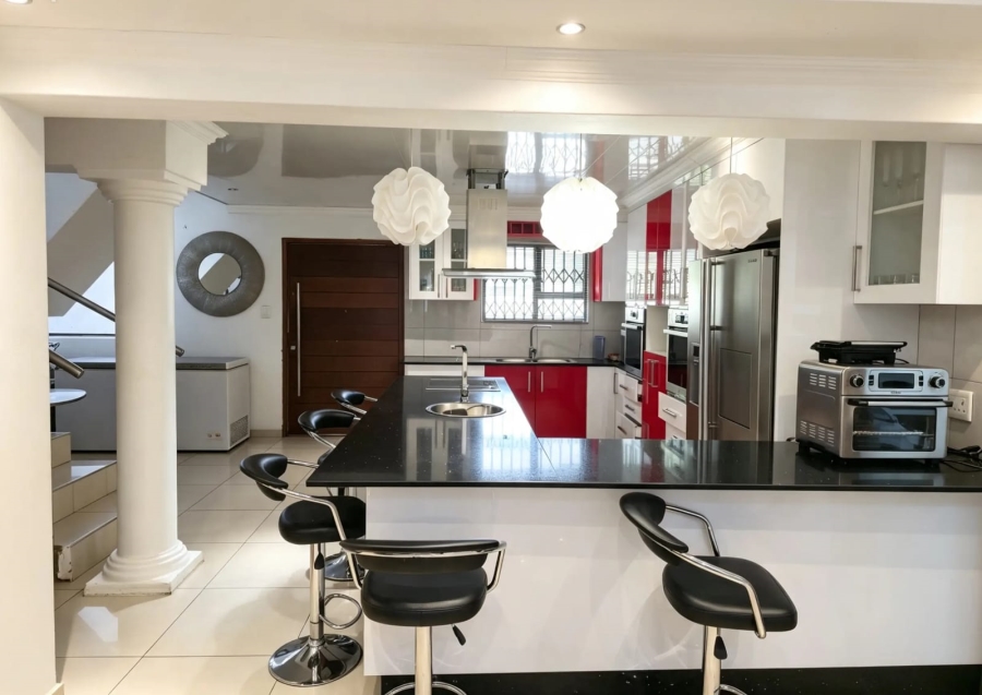5 Bedroom Property for Sale in Ninapark Gauteng