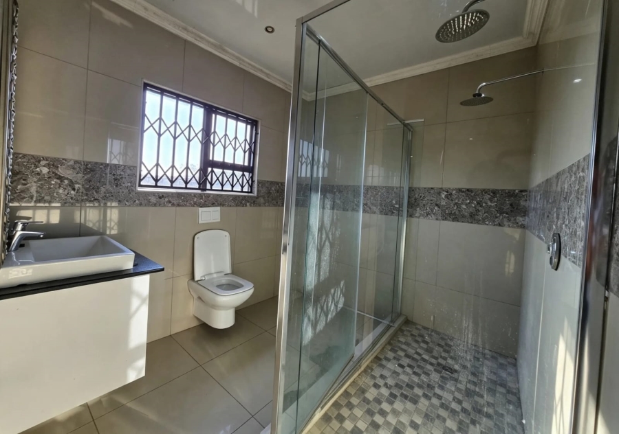 5 Bedroom Property for Sale in Ninapark Gauteng