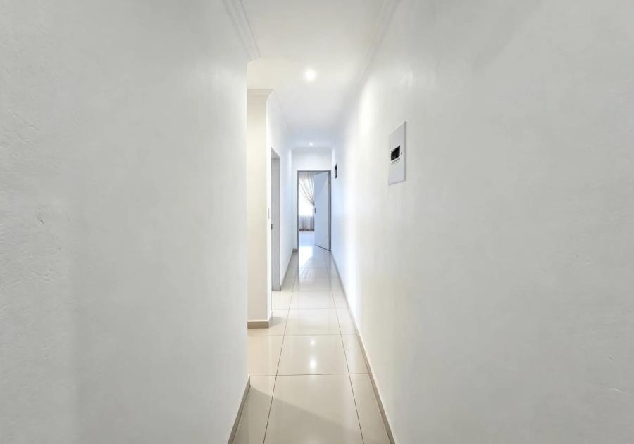 5 Bedroom Property for Sale in Ninapark Gauteng